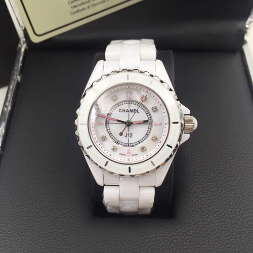 シャネル時計正面デザイン